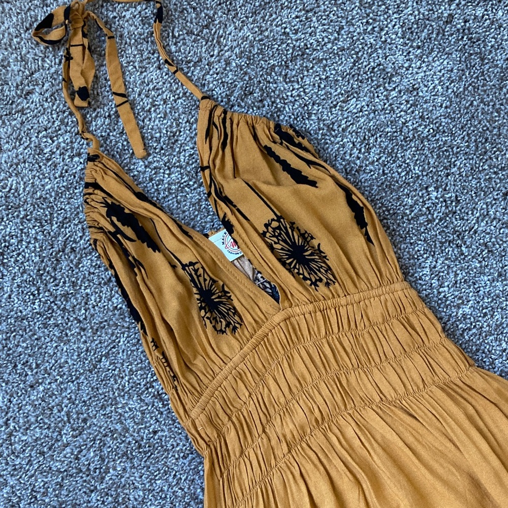 Mustard Floral Smocked Maxi Dress with V-Neck - Picture 2 of 9